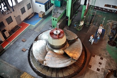 四川安谷水电站4号机组投产发电