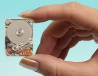 东芝开发出可装载在便携式设备上的0.85型硬驱